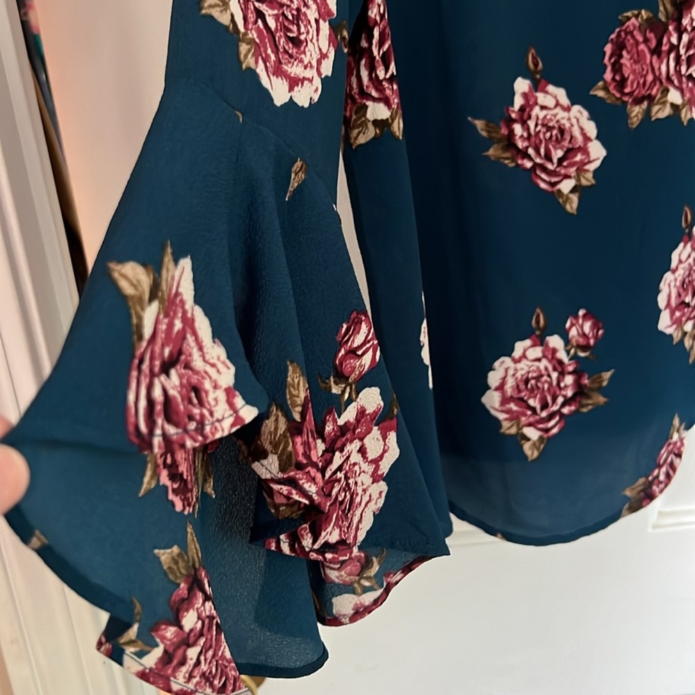 Flower blouse - Picture 3 of 6